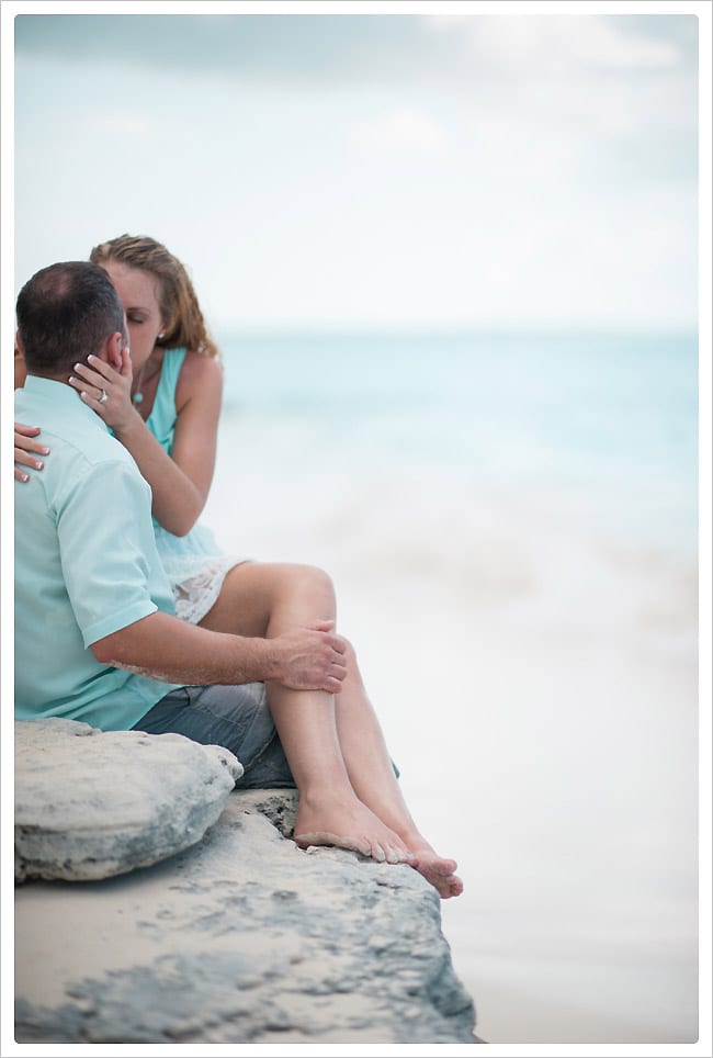 Turks-and-Caicos-Engagement-Pictures_0012