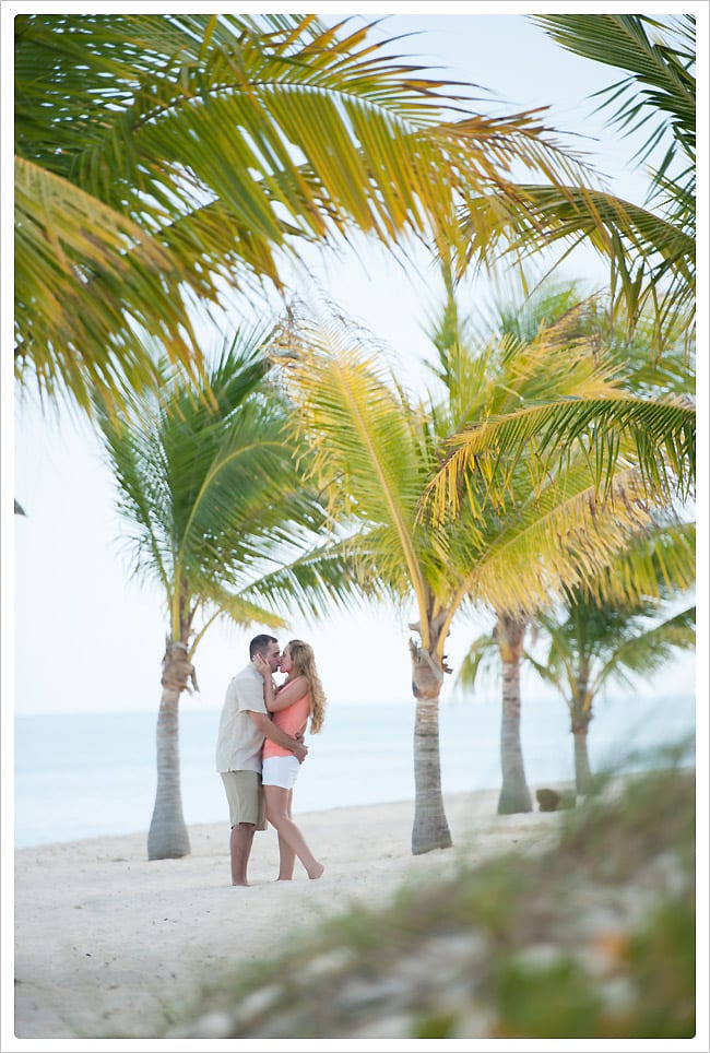 Turks-and-Caicos-Engagement-Pictures_0035